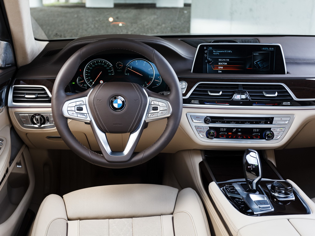 Bmw 750il салон