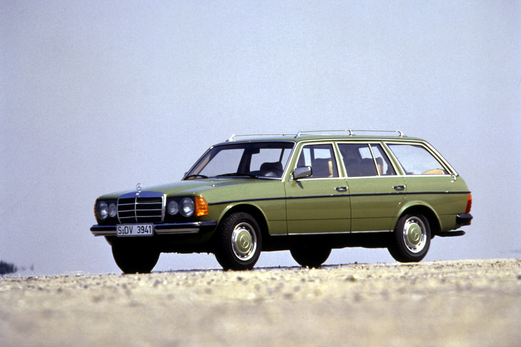 С семейства W123 началось производство и долгая история успеха универсалов марки.