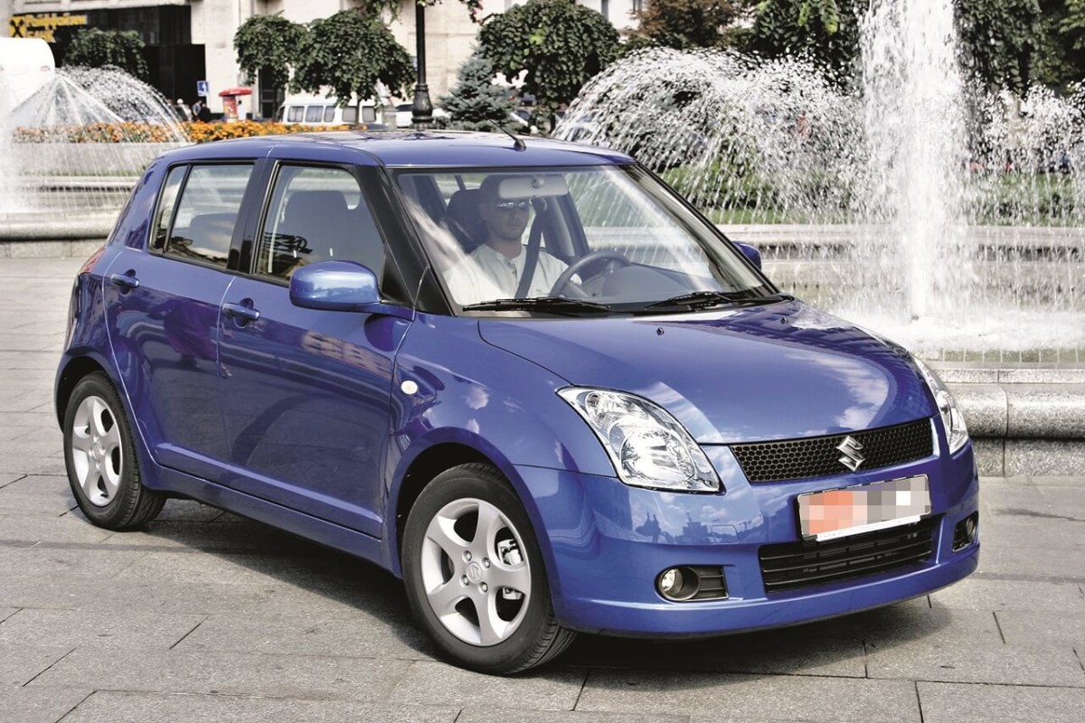 Обзор Mitsubishi Colt и Suzuki Swift.