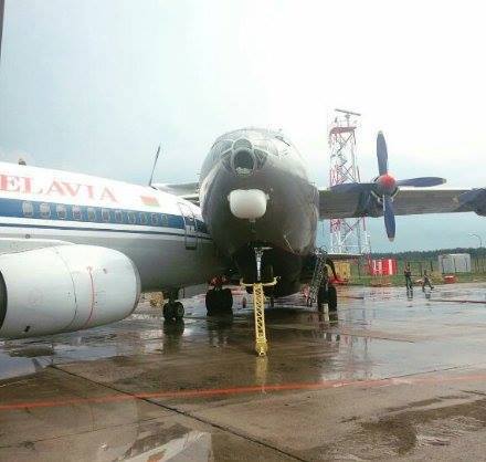 Ураган в Минске повредил десятки автомобилей и даже самолеты