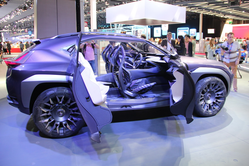 Lexus UX Concept