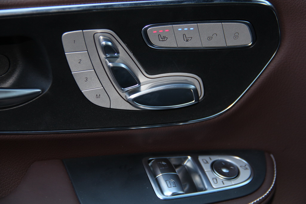 Mercedes-Benz V-Class
