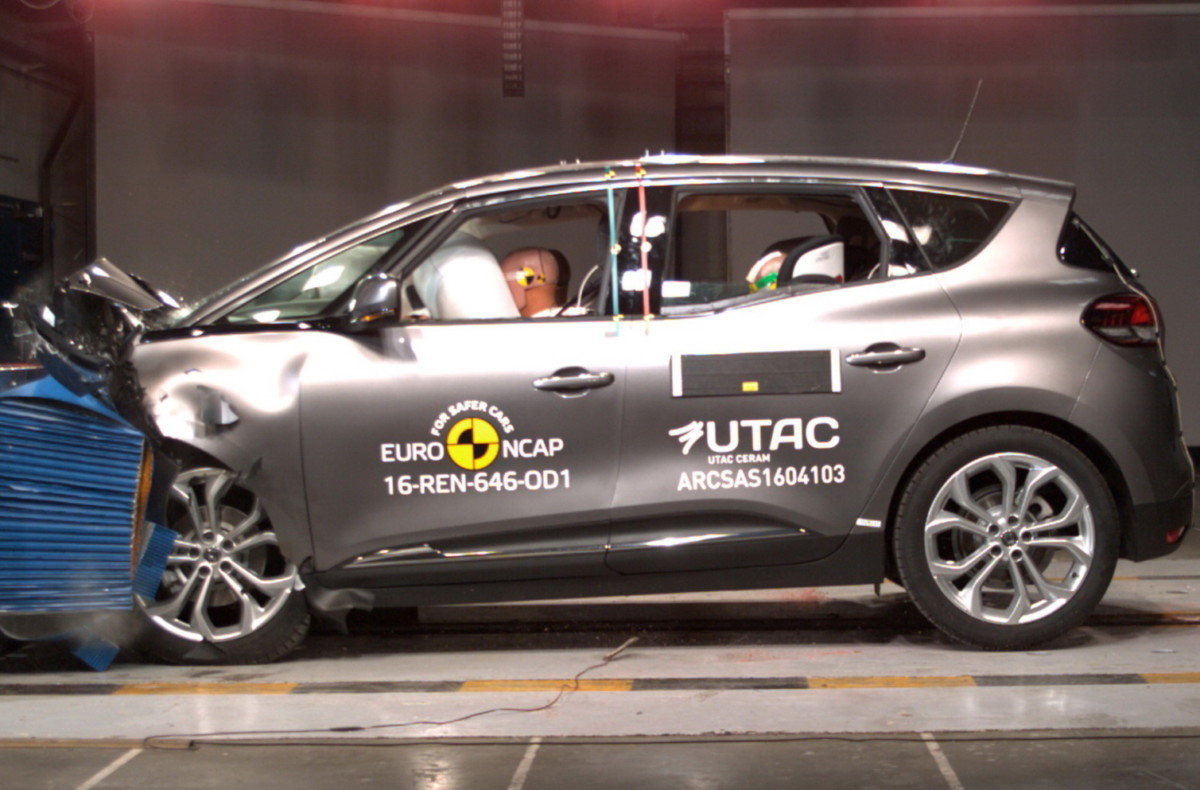 Новый Renault Scenic стал юбилейным победителем Euro NCAP