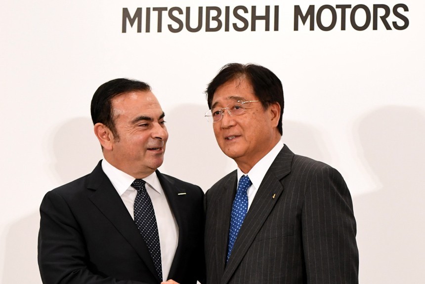 Глава Renault-Nissan будет руководить Mitsubishi с декабря