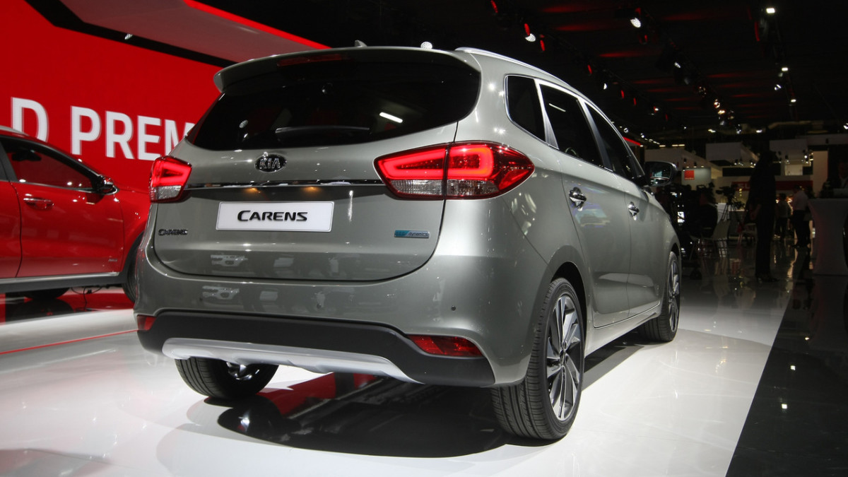 KIA Carens