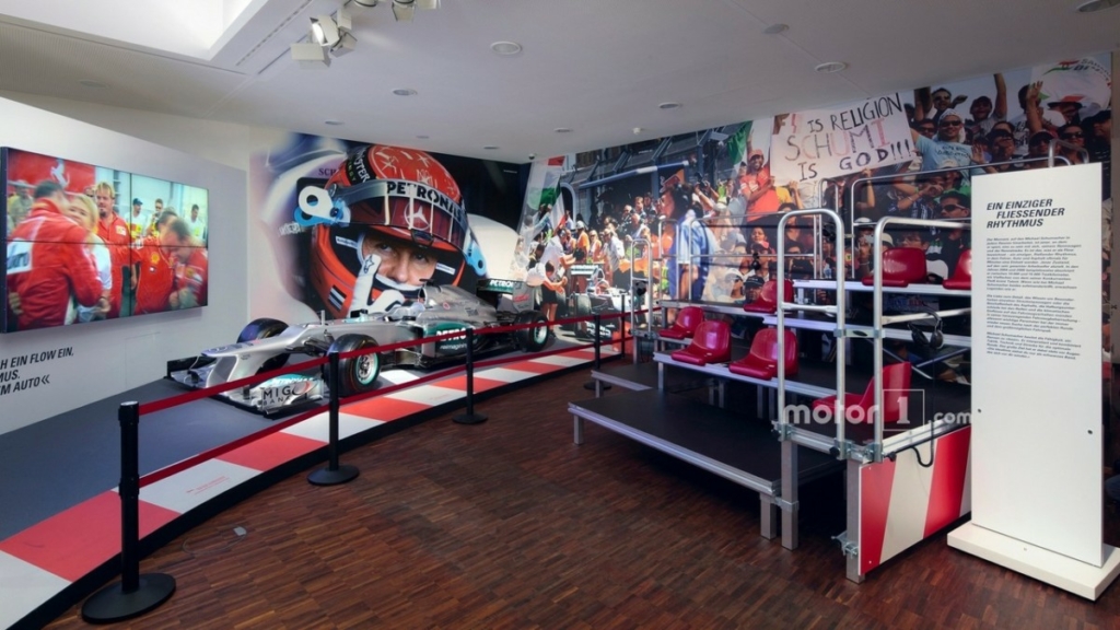 Машины Шумахера показали на выставке в Кельне