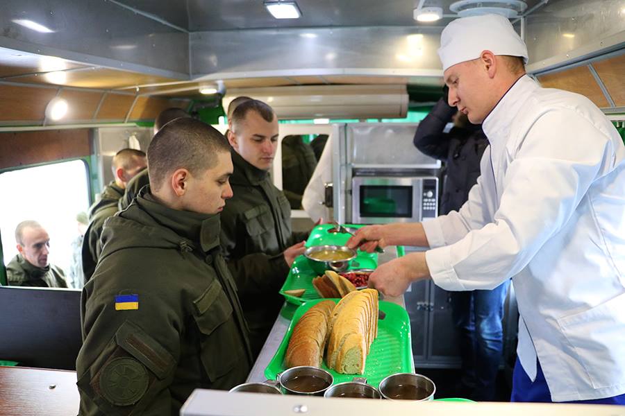 Новейшие бронеавтомобили Национальной гвардии Украины на фестивале в Киеве 