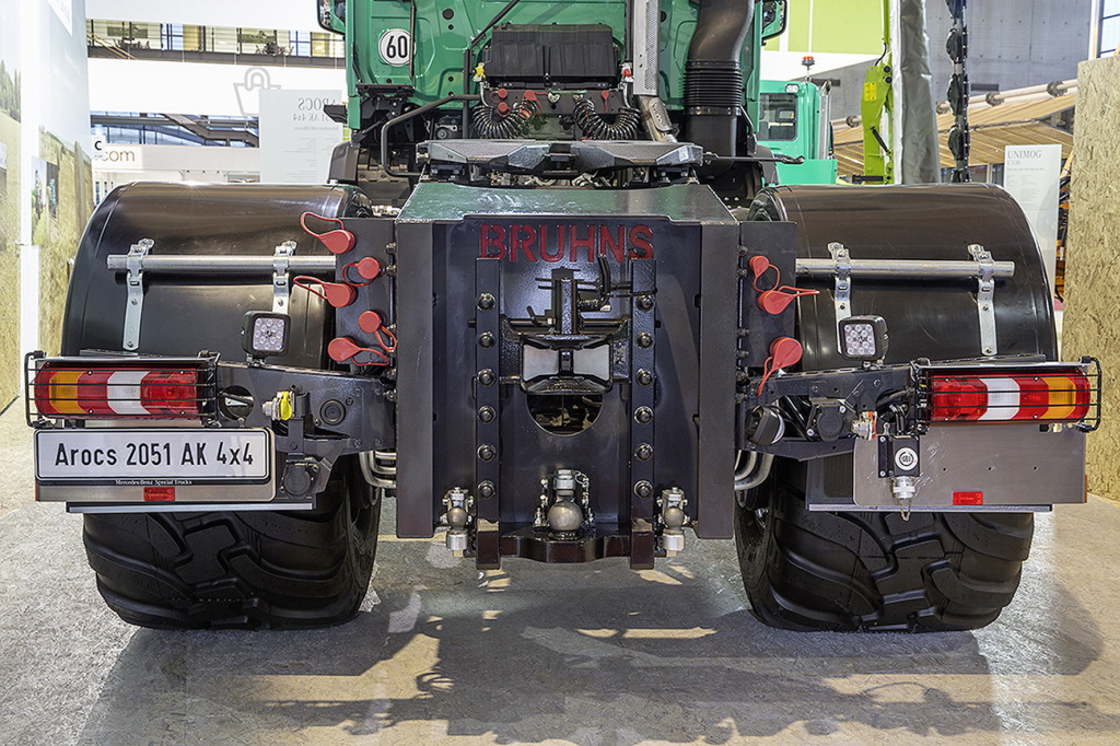 Mercedes-Benz Arocs 2051 AK 4x4
