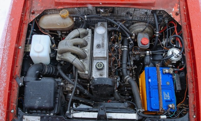 Эксперты «За рулем» заявили о превосходстве двигателя Москвич-412 над моторами BMW