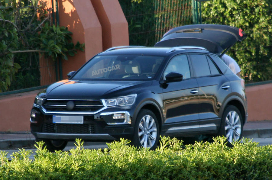 Volkswagen T-Roc 2018: первые фото компактного кроссовера Фольксваген