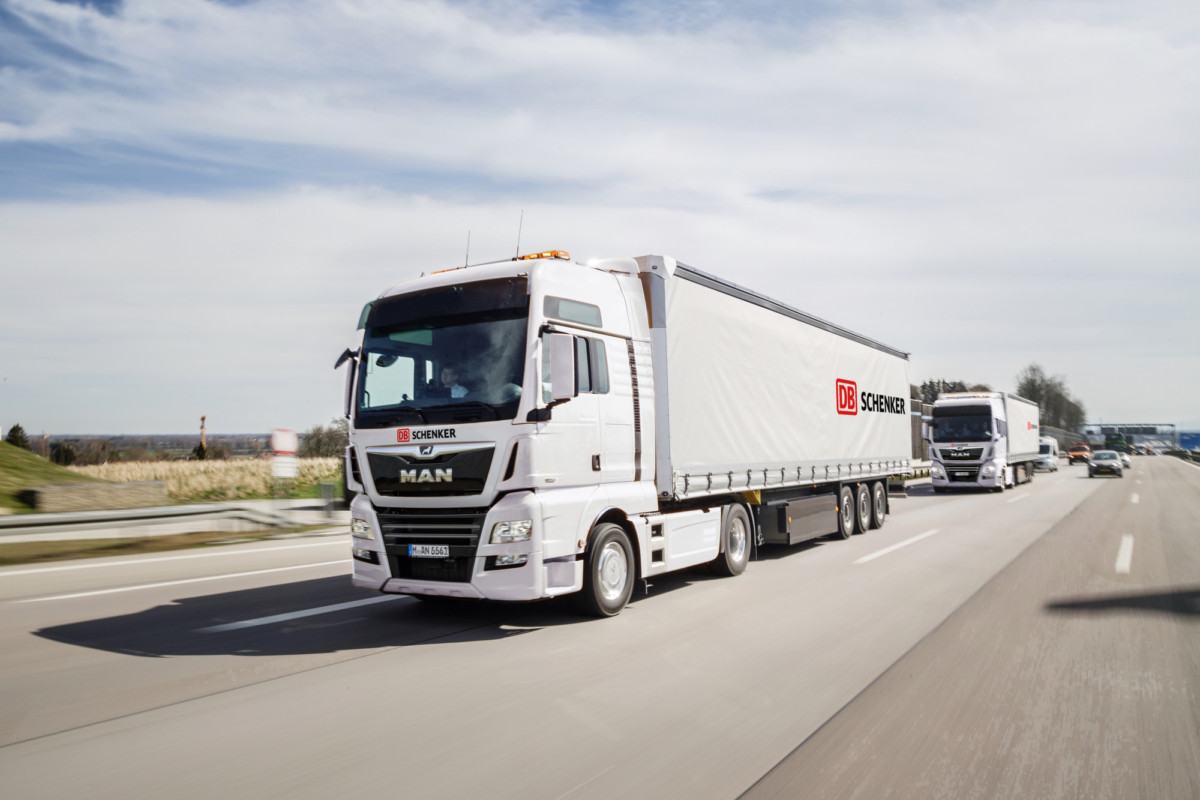 Беспилотные грузовики MAN Platooning