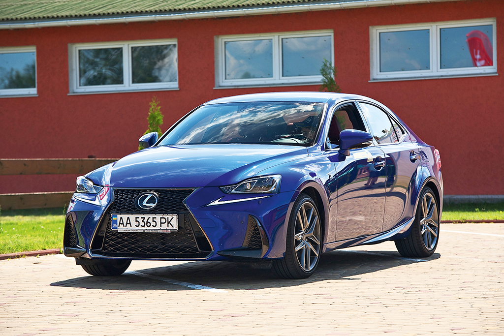 Lexus IS 200t