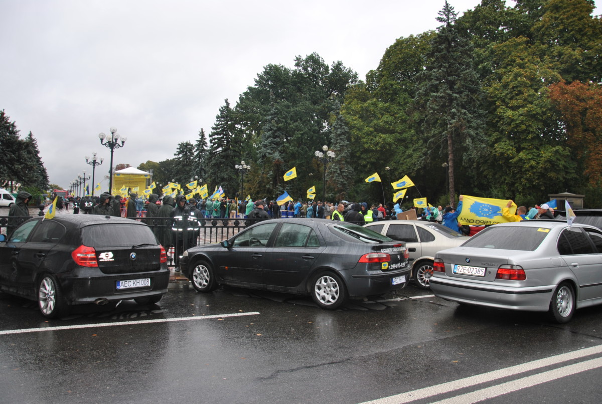 Сторонники авто на еврономерах объявили о завершении акции протеста