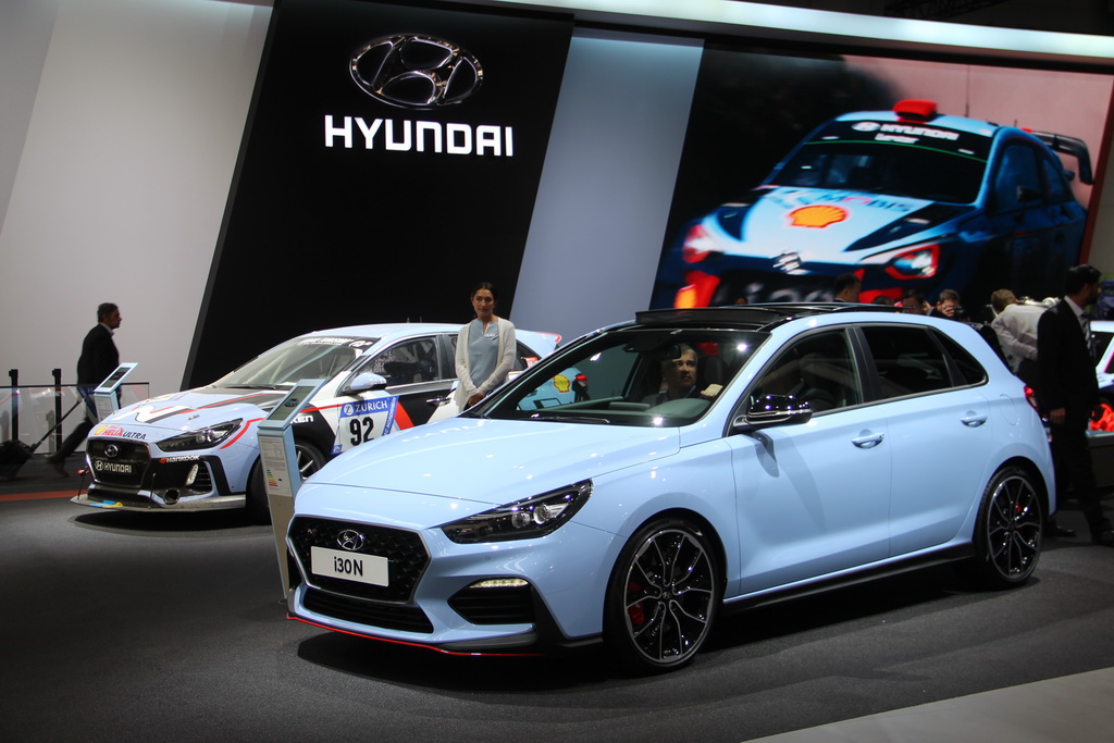 Hyundai i30 N: корейский конкурент VW Golf GTI