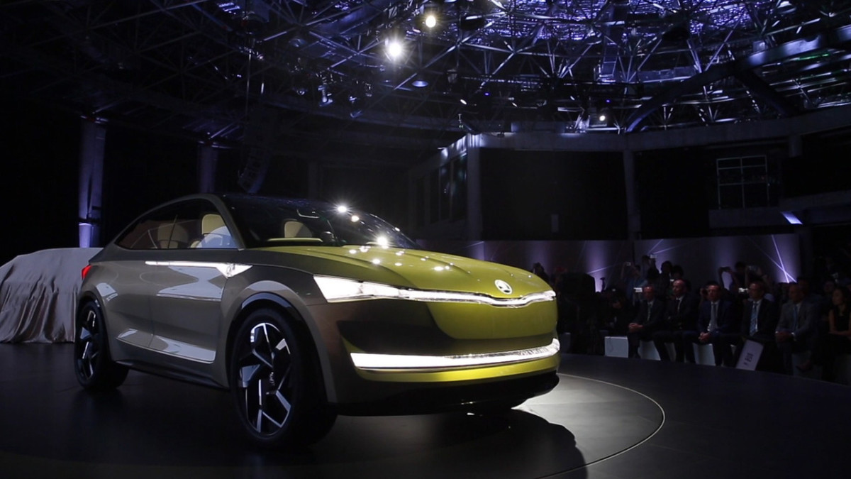 Электрокроссовер Skoda Vision E обновили к автошоу во Франкфурте