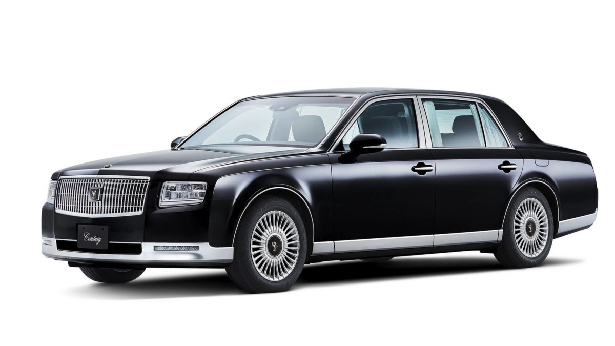 Toyota Century 2018: первые фото самой роскошной Тойота