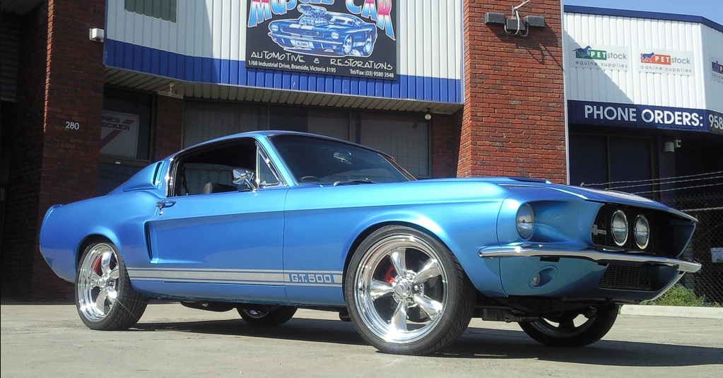 Blue Shelby Mustang GT500