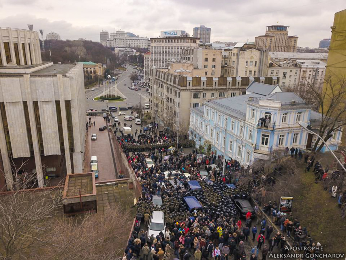 Арест Саакашвили: протестующие заблокировали движение в центре Киева