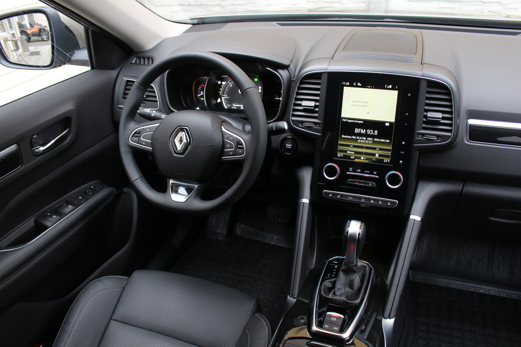 Салон Renault Koleos 2017