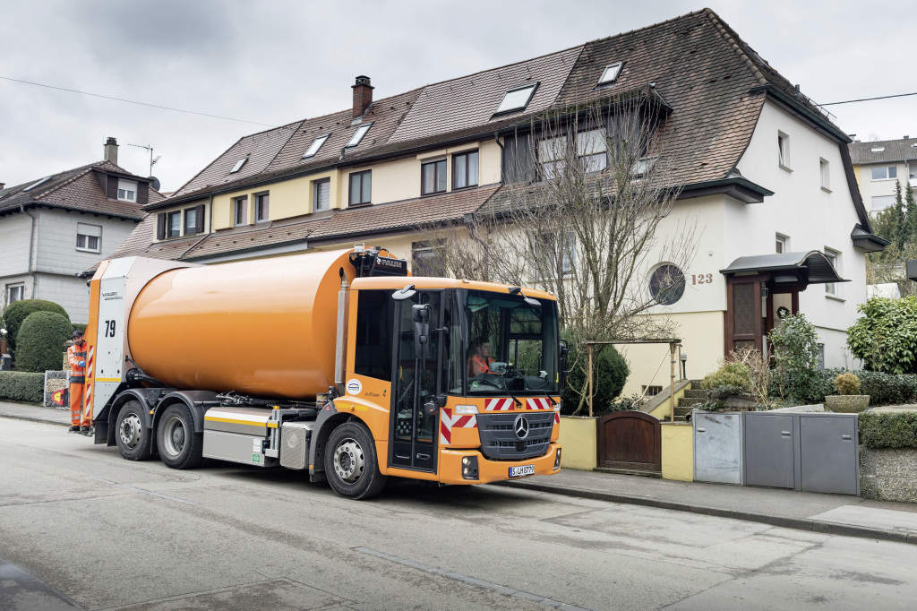 Mercedes-Benz Econic 2630 c двигателем на природном газе