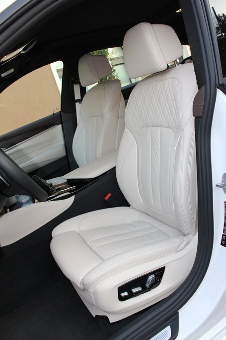 Салон BMW 6 Gran Turismo