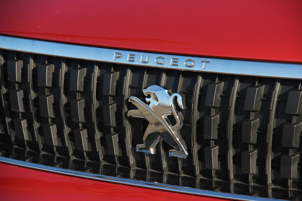 Внешность Peugeot Traveller 2017 VIP