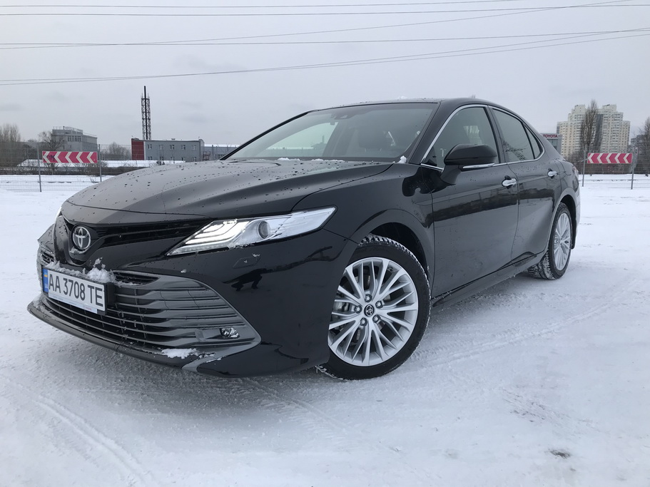 Внешность Toyota Camry 2018