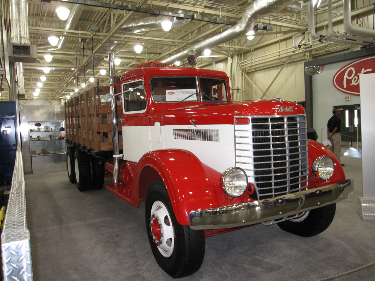 Первый грузовик Peterbilt - 1939 года выпуска