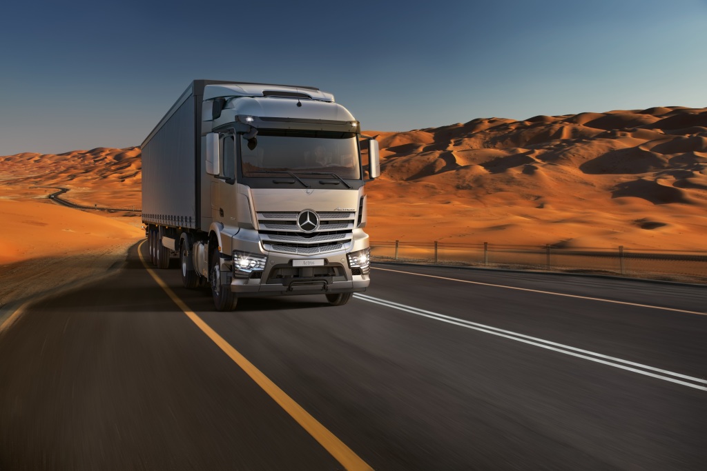 Модель Actros MP4