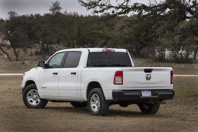 Dodge Ram 1500 Tradesman 2019 года
