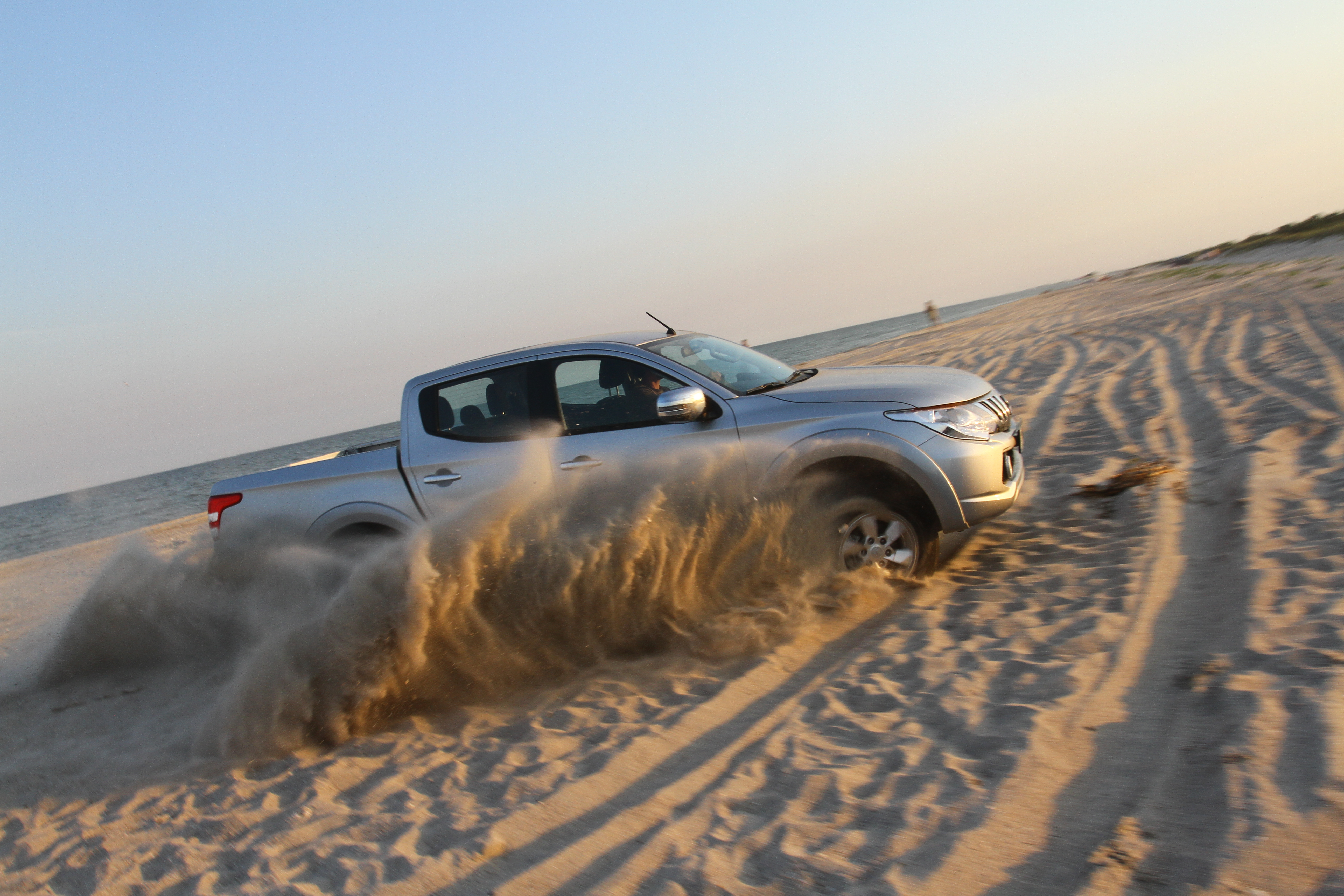 Mitsubishi L200