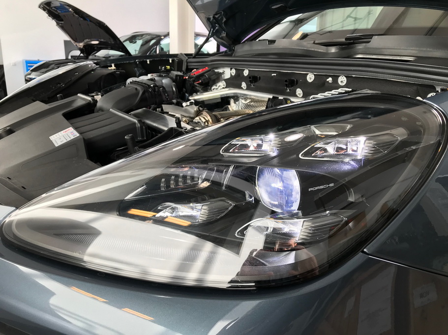 LED оптика Porsche Cayenne 2018