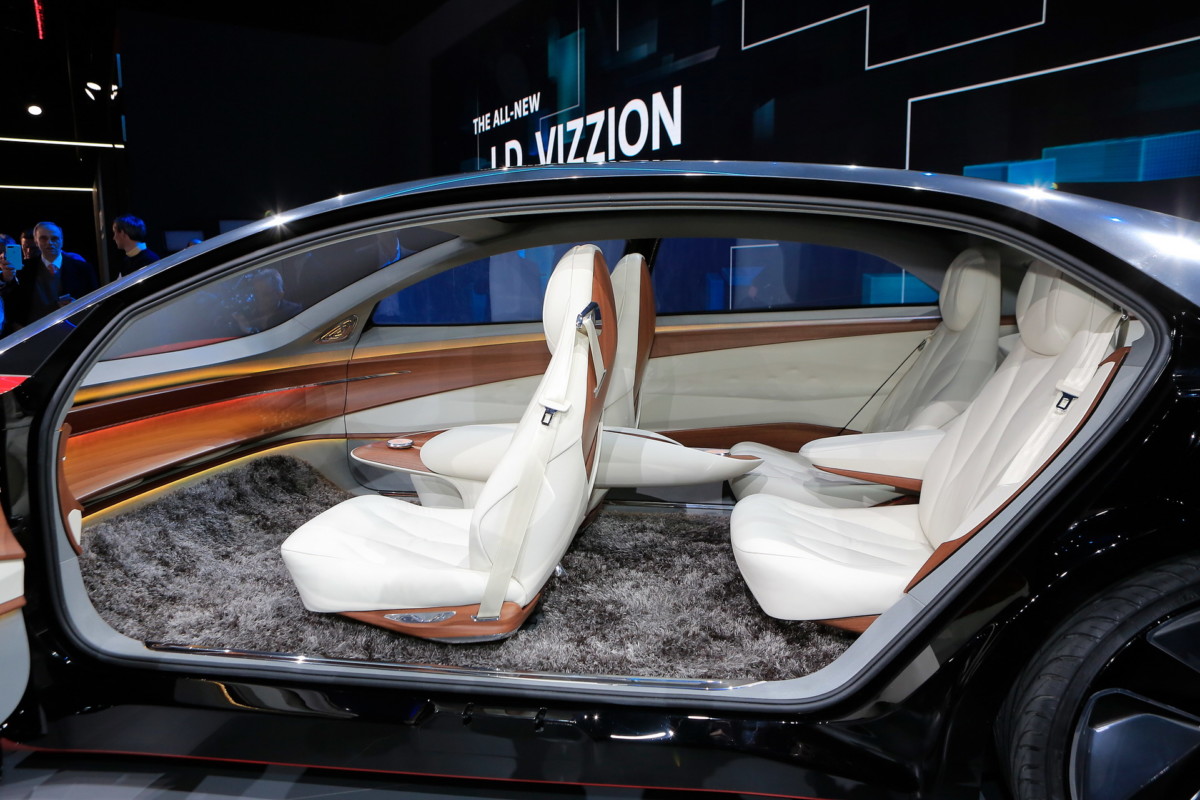 Volkswagen I.D. Vizzion