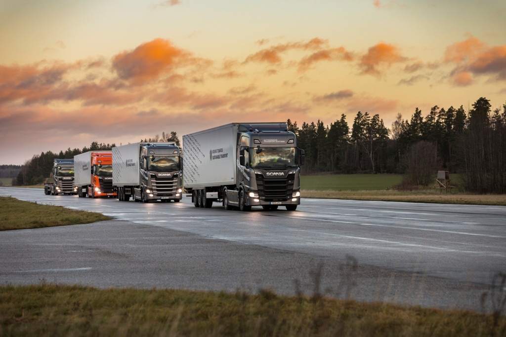 Грузовики Scania с полуавтономным управлением Platooning