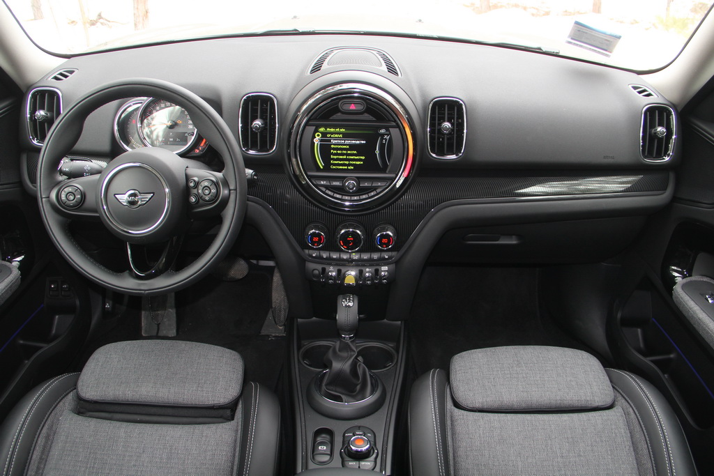 Интерьер MINI Cooper S E
