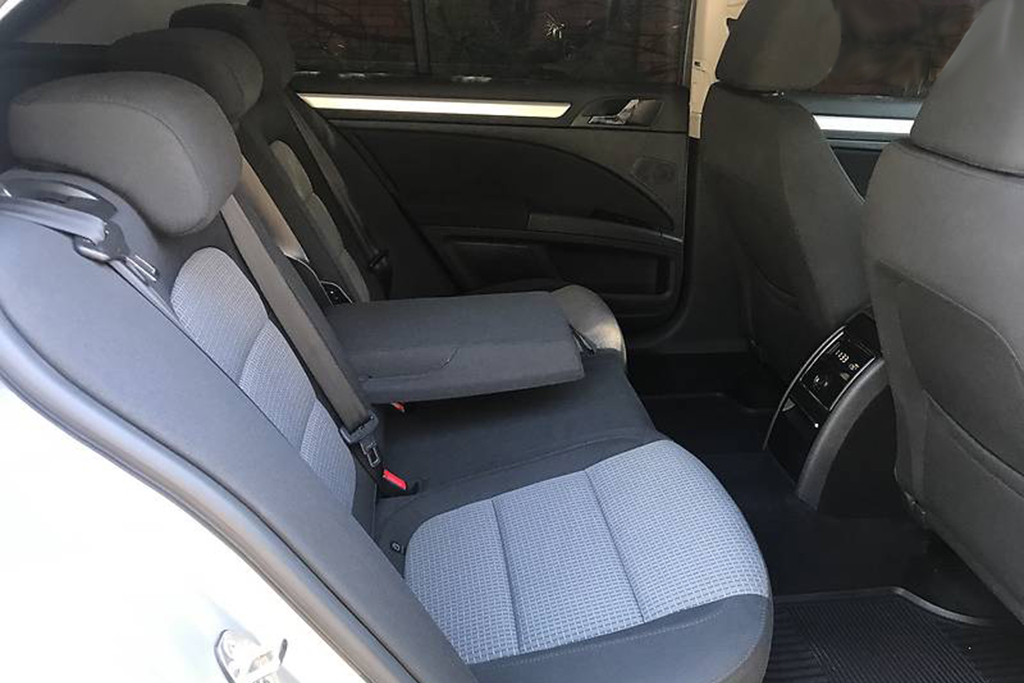 Заднее сиденье Skoda Superb