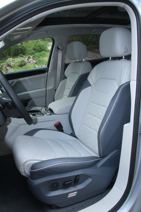 Кресла Volkswagen Touareg 2018