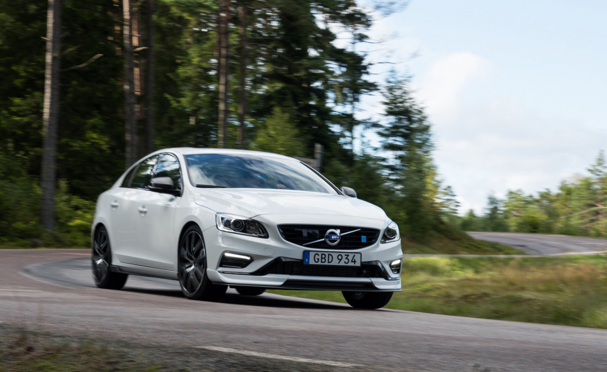 Volvo отказалось от выпуска дизеля