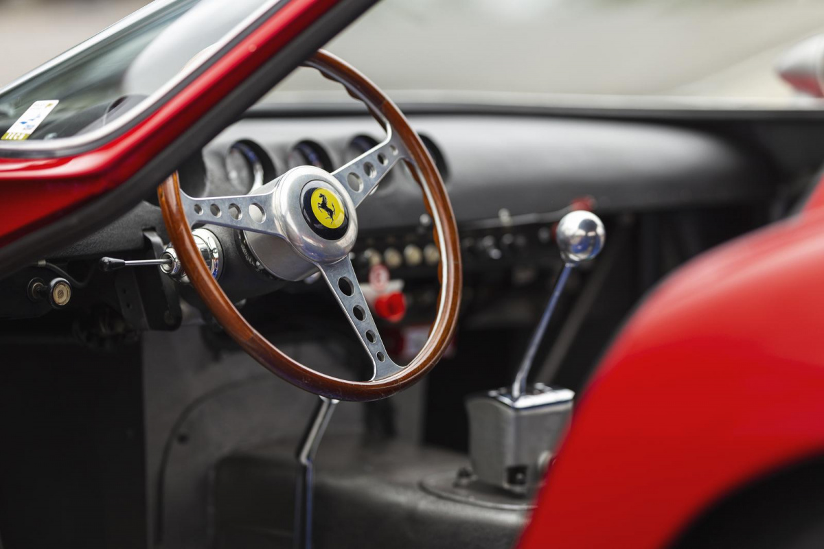 Знаменитое купе Ferrari уйдет с молотка по цене двух бизнес-джетов