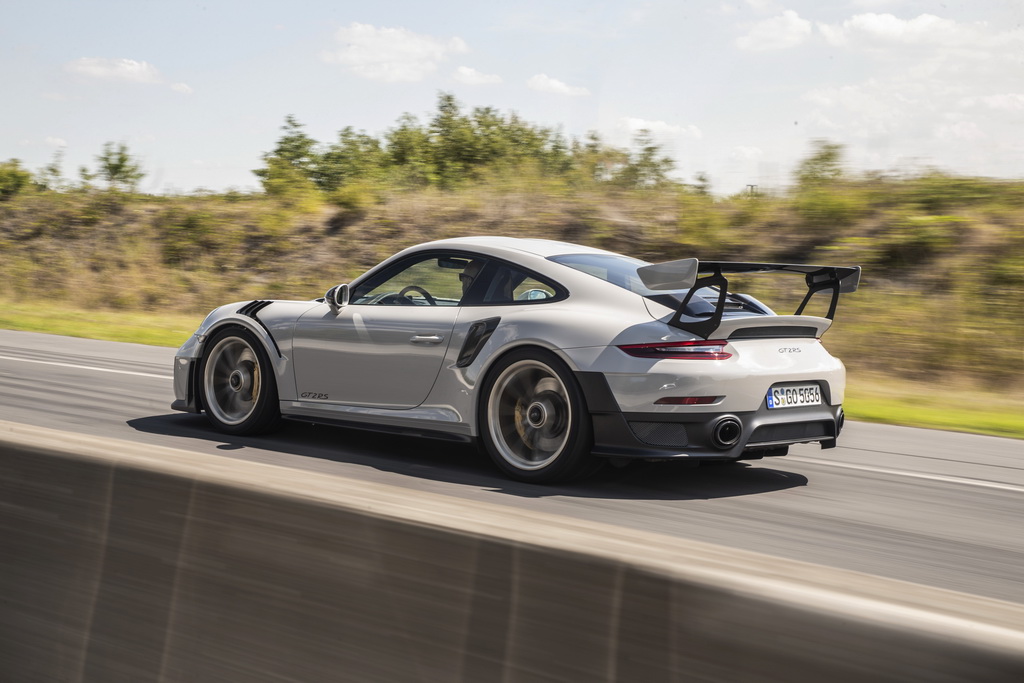 Porsche 911 GT2 RS