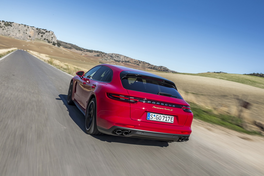 Внешность Porsche Panamera Sport Turismo