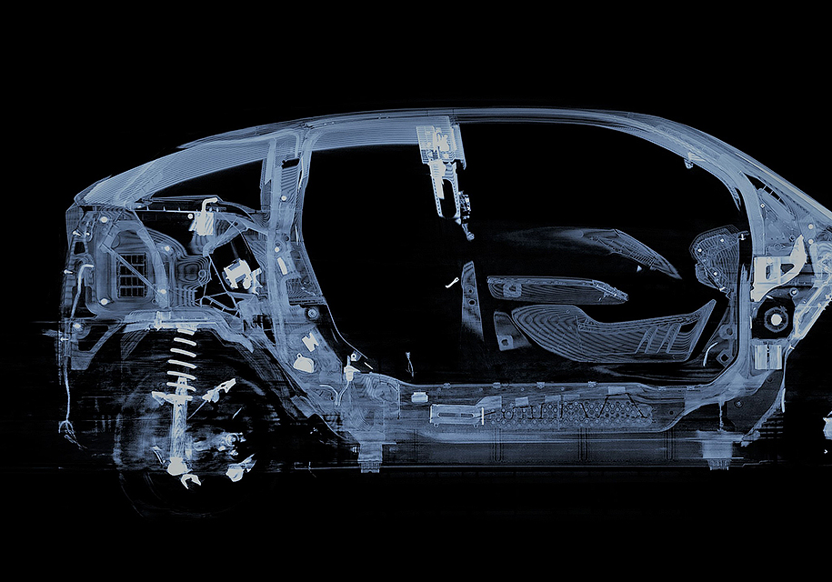 Автомобили BMW будут проходить томографию