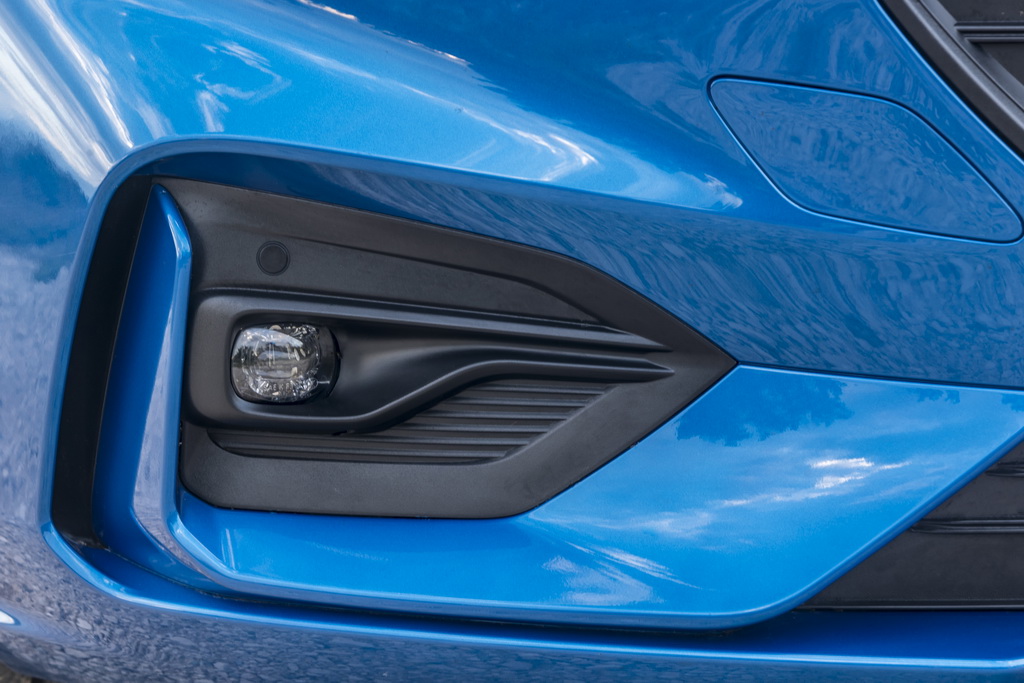 Передний бампер Ford Focus 2018