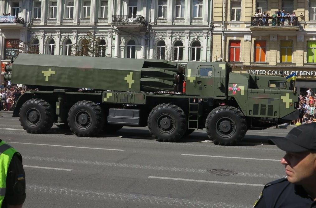 Новый ракетный комплекс Ольха на военном параде в Киеве 24 августа 2018 года