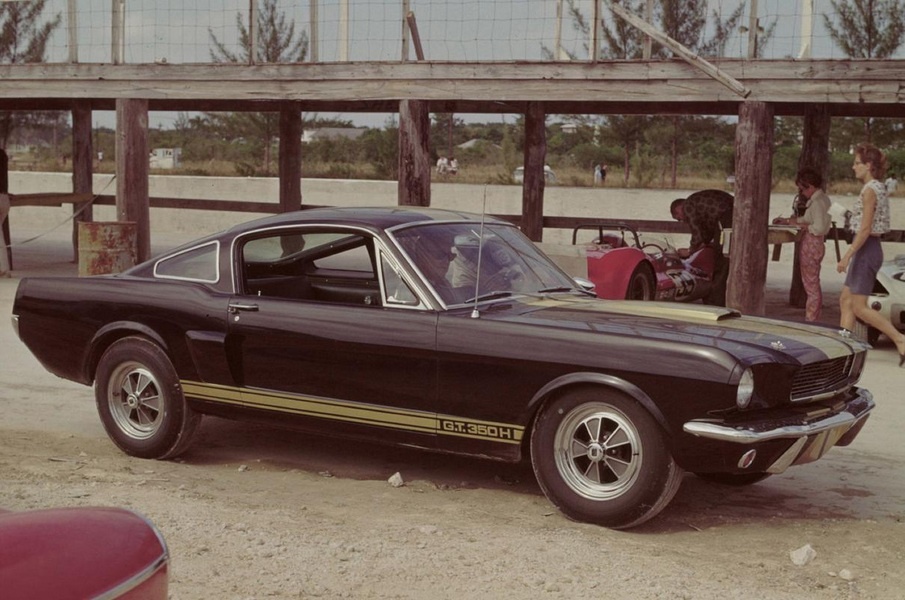 Редчайший коллекционный Ford Mustang нашли в заброшенном гараже