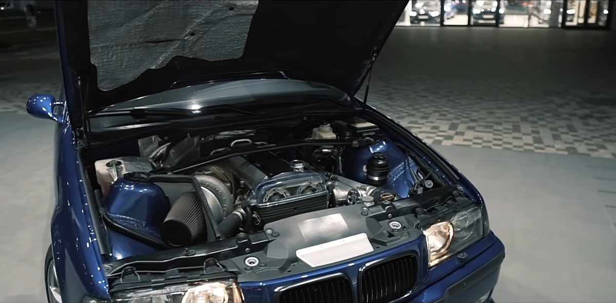 Самая быстрая BMW 3 E36 в Украине: двигатель Toyota Supra и 1000 сил