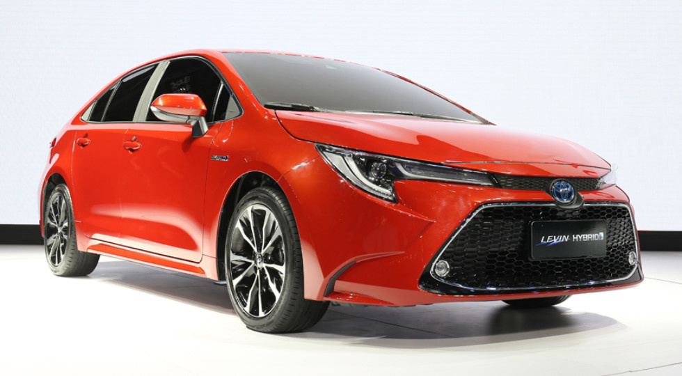 Новинка				Седан Toyota Corolla 2020 показали сразу с тремя лицами																																					Станислав Сидиле