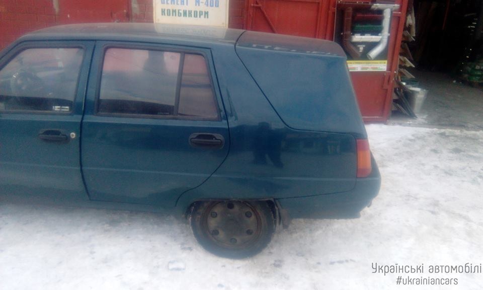 ЗАЗ Славута с вытянутой крышкой багажника