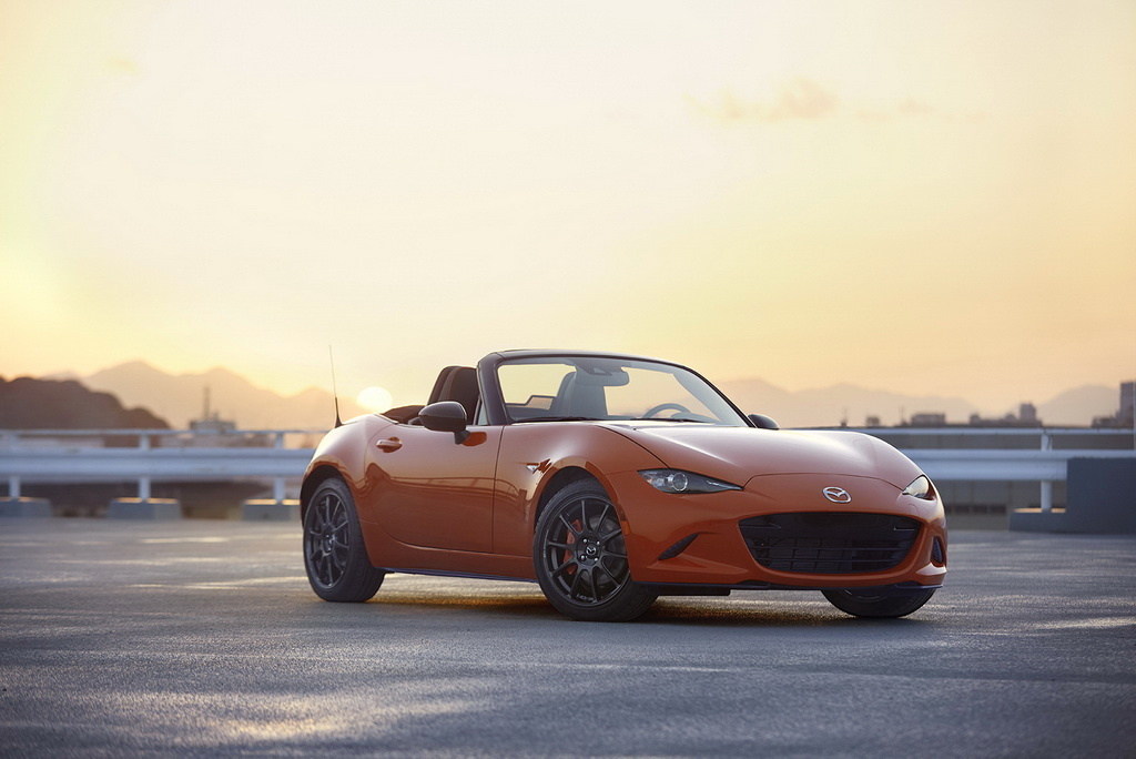 Обзор Мазда MX-5 две тыщи шестнадцать модельного года
