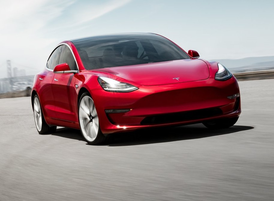 Технологии				Батарея Tesla Model 3 способна выдержать 800 000 км пробега																																					Станислав